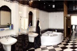 Санаторий Жемчужина Прикарпатья, 6-комнатный 2-этажный  Апартамент, Ванная комната