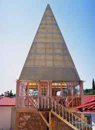 Пансионат Крымские Зори. Пирамида Золотое сечение