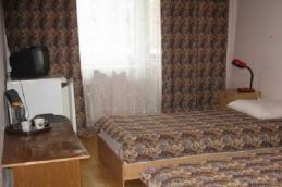 Санаторий Орленок, г. Евпатория, 1-комнатный 2-местный номер с удобствами на блок, главный корпус