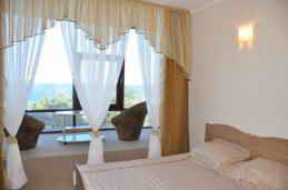   отель Феодосия Крым Феодосия номер полулюкс