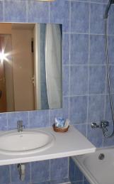  ванная в номере люкс 5 корпуса, отель Марат