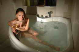 Апартаменты Херсонес. VIP апартамент «Херсонес», джакузи