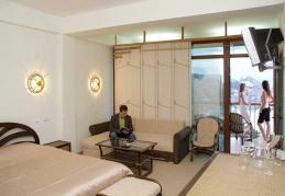   Гостиничный комплекс Веселый Хотэй люкс