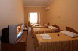 Санаторий Золотой Колос номер четырёхместный фото