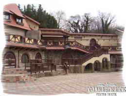 Отель Поляна Сказок, Ялта, Крым