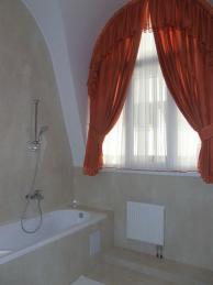  ванная номера люкс Премьер в отеле Марат