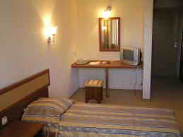 Санаторий Черноморец, Песчаное, Крым улучшенный 1-местный номер фото