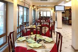  Отель Веселый Хотэй ресторан