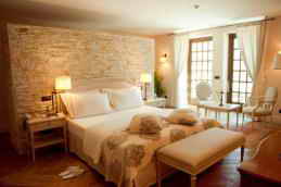 Отель Крымский Бриз вилла Ласточка гостевой домик спальня