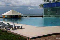 Отель Рэдиссон САС Резорт Алушта (Крымская Ривьера), бассейн фото