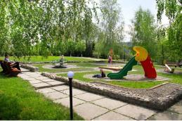 Санаторий Жемчужина Прикарпатья,  Детская площадка